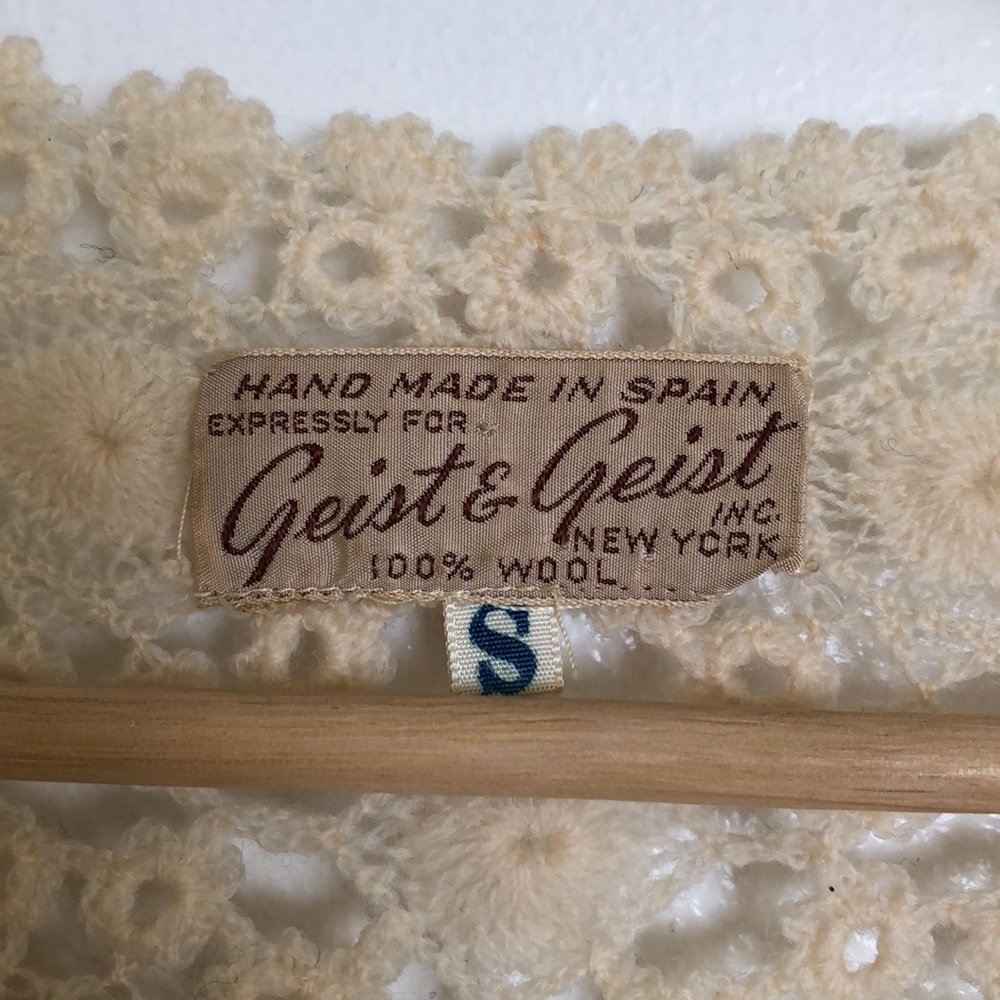 Vintage Ivory Crocheted Top - Picture 4 of 5